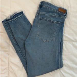 Abercrombie & Fitch Harper Low Rise Ankle raw Hem